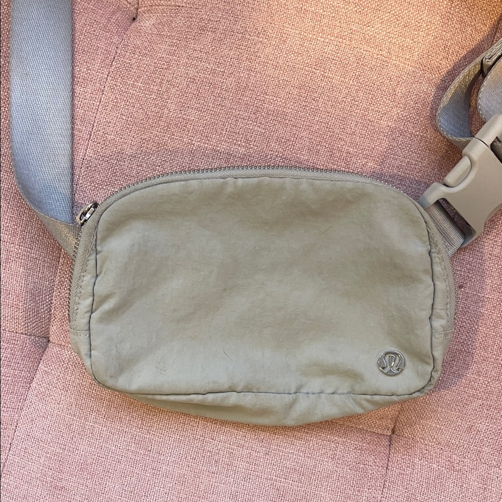 lululemon athletica Gray Belt Bag